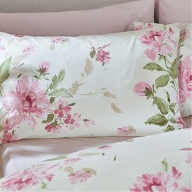 Avebury Floral Duvet Set Cream