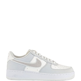 Nike Air Force 1 07 Trainers in white with grey Swoosh, mixed leather upper, low-cut collar, white rubber sole