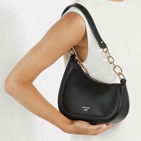 Direction Chain Detail Shoulder Bag