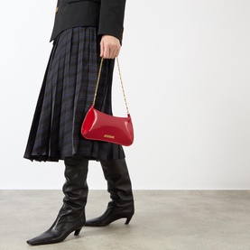 Le Petit Bisou Chain Shoulder Bag