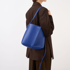 Bilbao Medium Bucket Bag