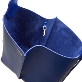 Bilbao Medium Bucket Bag