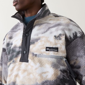 Helvetia Half-Buttoned Logo Printed Fleece Sweatshirt