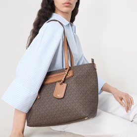 Jet Set Medium Tote Bag