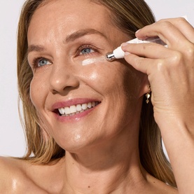 Universal Glow Illuminating Eye Cream