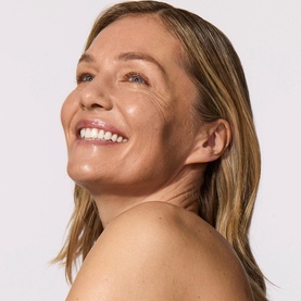 Universal Glow Serum Hyaluronic Acid and Vitamin C