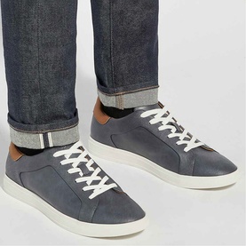 Traces Lace-Up Trainers