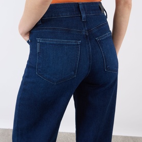 Sasha Straight-Leg Jeans