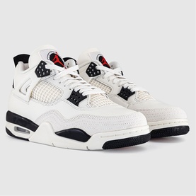 Air Jordan 4 Retro Trainers