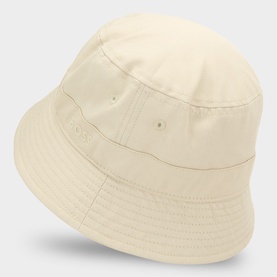 Hugo Boss Finnian Logo Bucket Hat in light beige cotton with narrow stitched brim, ventilation eyelets and rubberised logo detail