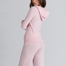 Two-Piece Regina Logo Knitted Travel Set