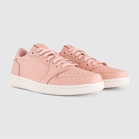 Air Jordan 1 Retro Low NS Trainers