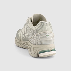1906 Trainers