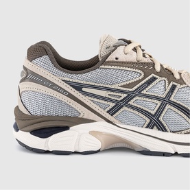 GT-2160 Trainers