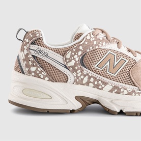 MR530 Trainers