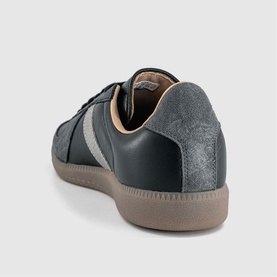 BW Army Trainers