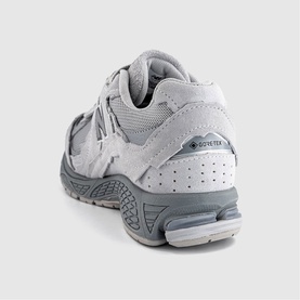 2002 Trainers