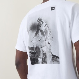 Expedition Photo Graphic T-Shirt