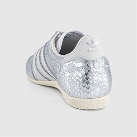 Japan Trainers