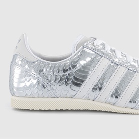 Japan Trainers