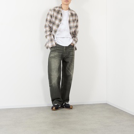 Gesture Graphic T-Shirt