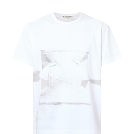 Gesture Graphic T-Shirt