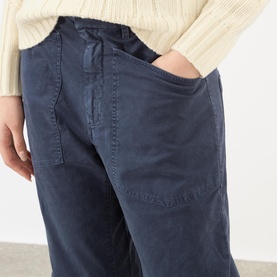 Shon Mid-Rise Barrel Leg Jeans