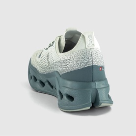 Cloudsurfer Max Trainers