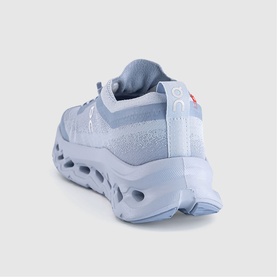 Cloudtilt Moon Trainers