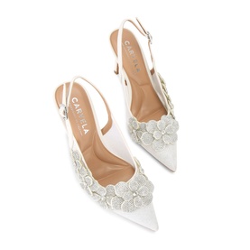 Petalo Floral Appliqu&eacute; Court Heels