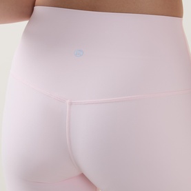 Align&trade; High-Rise Shorts 6"