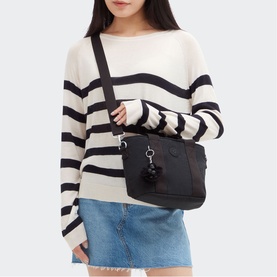 Minta Shoulder Bag