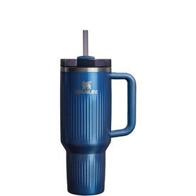 The Glacial Blue Shine Quencher&reg; H2.0 Fluted Tumbler 1.18L