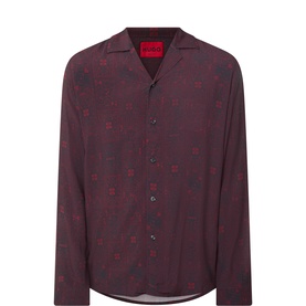 Hugo burgundy casual shirt with all-over print, camp collar, long sleeves, and button-front placket in 100% viscose