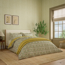 Little Chintz Throw Green