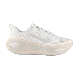 Vomero Plus Trainers