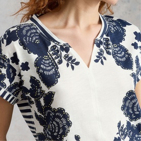 Nelly Notch Floral T-Shirt