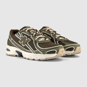740 V2 Trainers