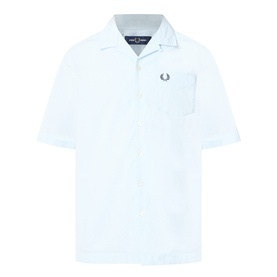 Fred Perry casual shirt in Light Ice, short-sleeved with camp collar, chest pocket, and embroidered laurel wreath logo
