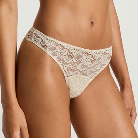 Moments Thong
