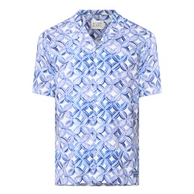 Scotch & Soda casual shirt in Tiles Flower print, short-sleeved with camp collar, blue and white geometric tile pattern, 100% viscose