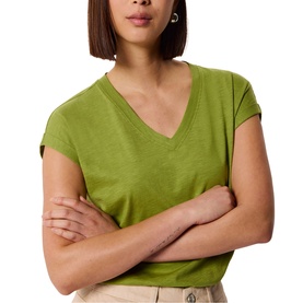 Willa Solid T-Shirt