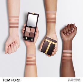 TOM FORD Runway Eye Colour Quad Poudre eyeshadow palette shown open and closed with swatches on three skin tones
