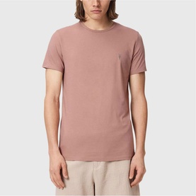 Model wearing dusty pink crew neck short sleeve T-shirt, styled with light beige shorts
