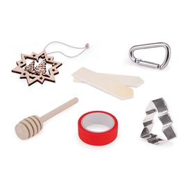 Celebration Crackers 6 Pack Warmest Wishes Christmas Crackers novelty gifts including wooden star, honey dipper, tape, spatulas