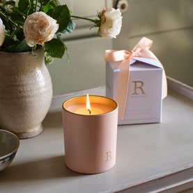 Dublin Tea Rose- Oud and Patchouli Candle 210g