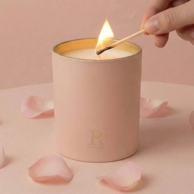 Dublin Tea Rose- Oud and Patchouli Candle 210g