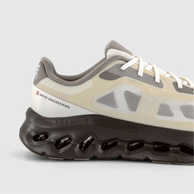 Cloudtilt Remix Trainers