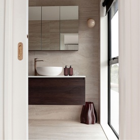 Black Oud & Saffron Hand & Body Lotion 400ml