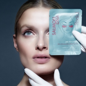 Salmon DNA Jelly Eye Patches